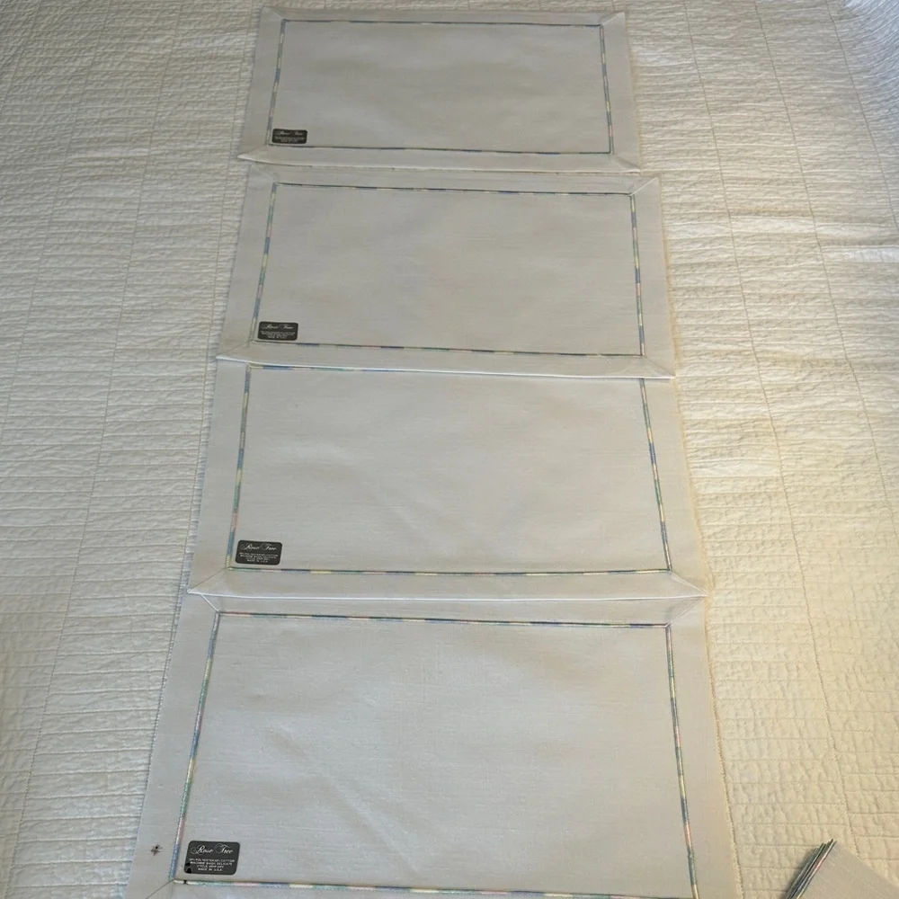 Luxury Linen Placemats & Napkins Set of 4 White Pastel Trim Coastal Table Decor